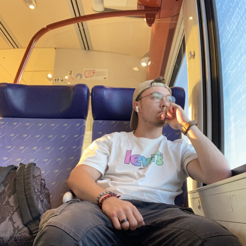 heud j. profile photo