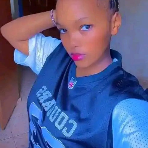 Julie m. profile photo