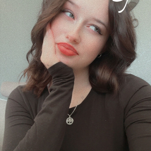 Maddie E. profile photo