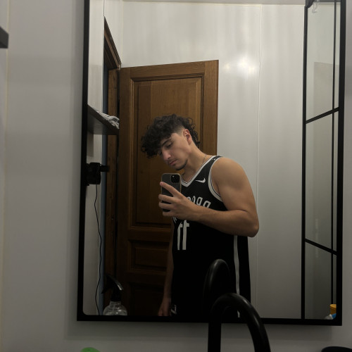 roman a. profile photo