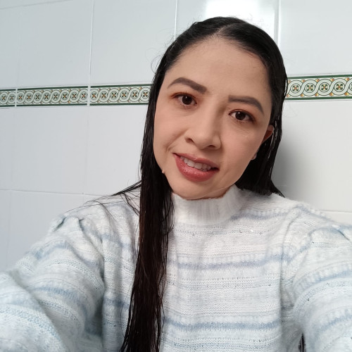 VIVIANA L. profile photo