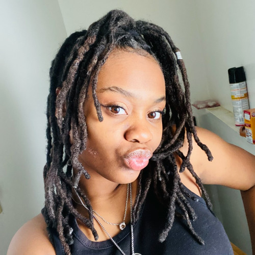 Ajah F.