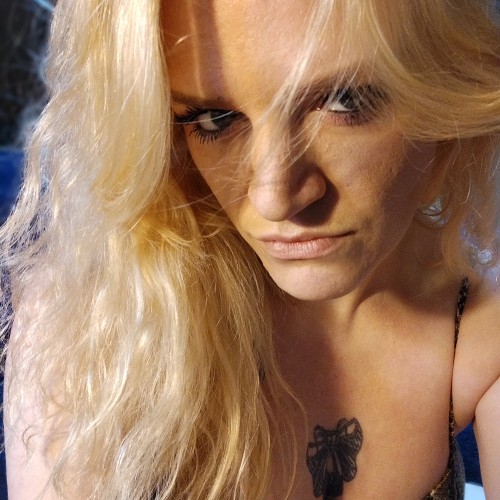 Lizzy D.