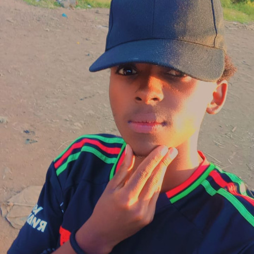 maxwell m. profile photo