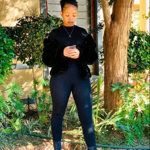 Zinhle S.