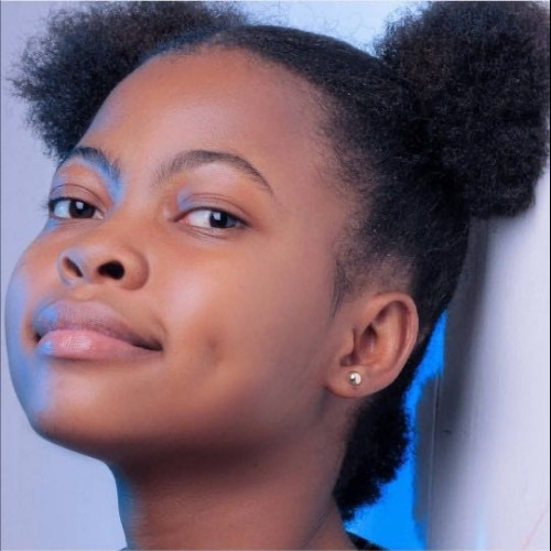 CAROLINE L. profile photo
