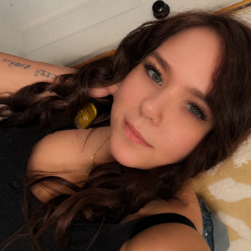 Deja Y. profile photo