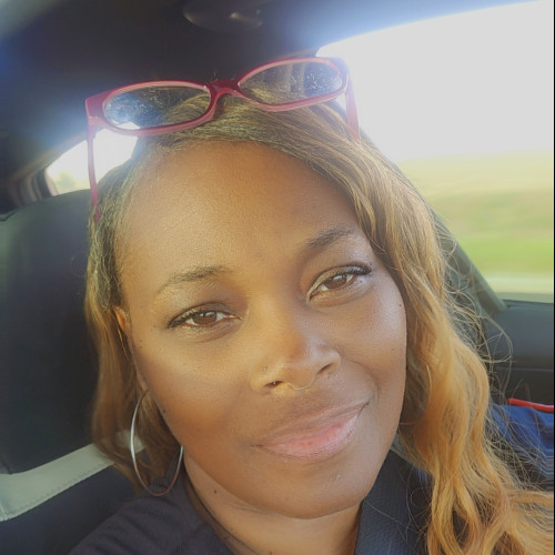 Lesley B. profile photo
