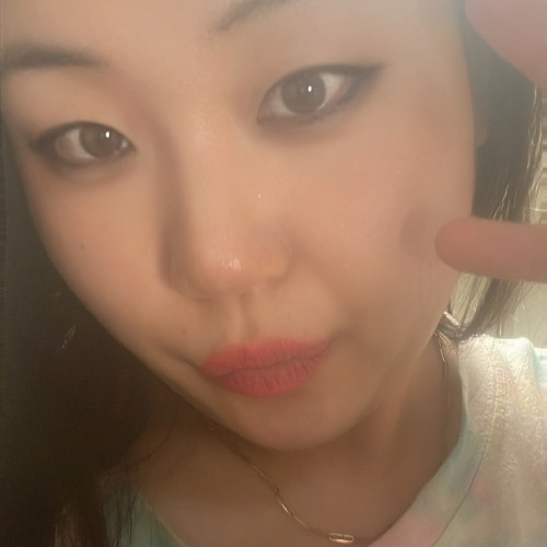 Yuyoung L. profile photo