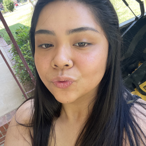 Nelly L. profile photo
