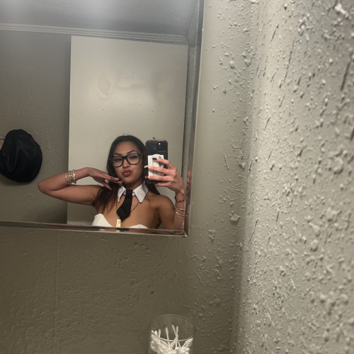 dona l. profile photo