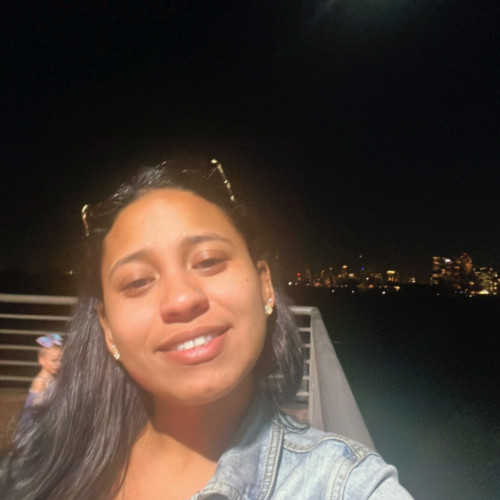 yessenia q. profile photo