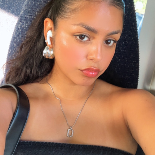 Luisa Isabel  M. profile photo