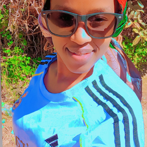 Minoo Y. profile photo