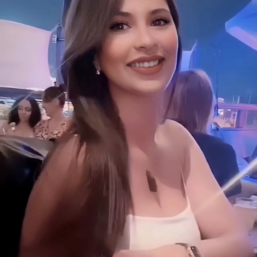 Chaimae B.