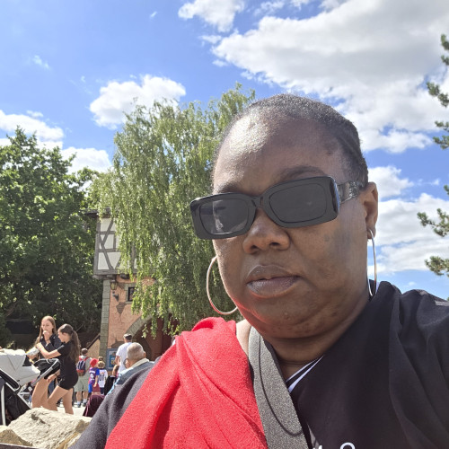 Oyin E. profile photo