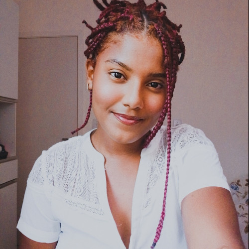 Lana Lilian  G.