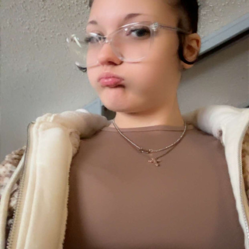 Izzy V. profile photo