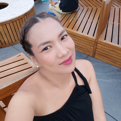 Mari r. profile photo