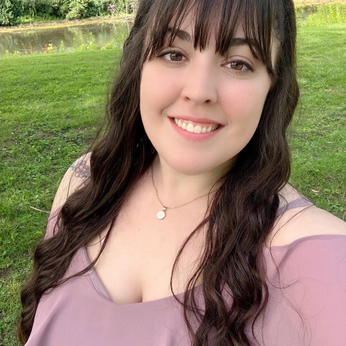 Bella V. profile photo