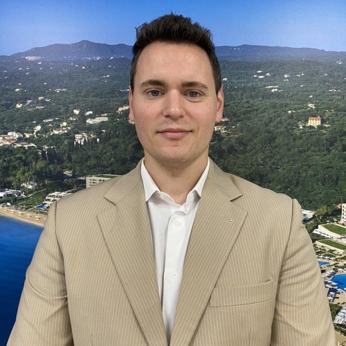 Kostas G.