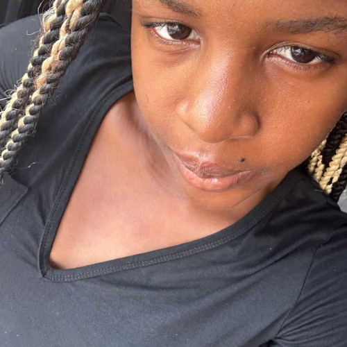vibe queen v. profile photo