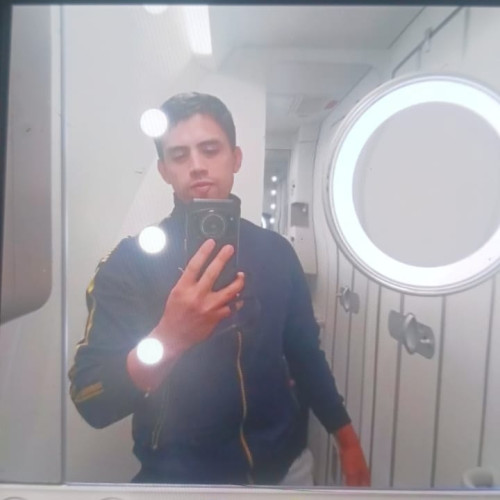 Carlos L. profile photo