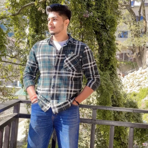 Keshav S.