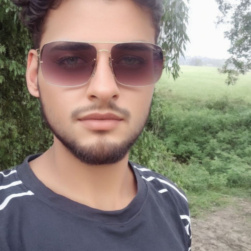 Riyaj M.