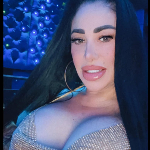 laura V.