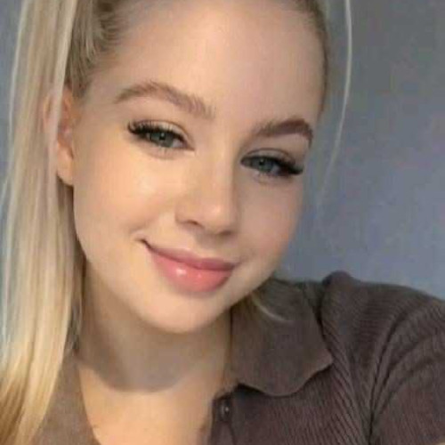 Chloe B. profile photo