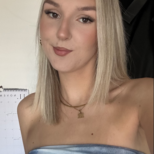 Ella C.