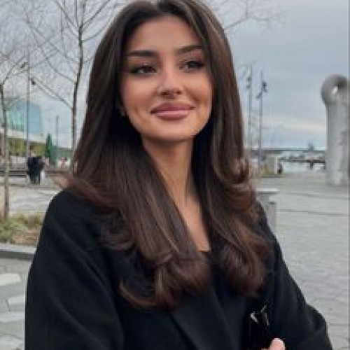 Hiba e.