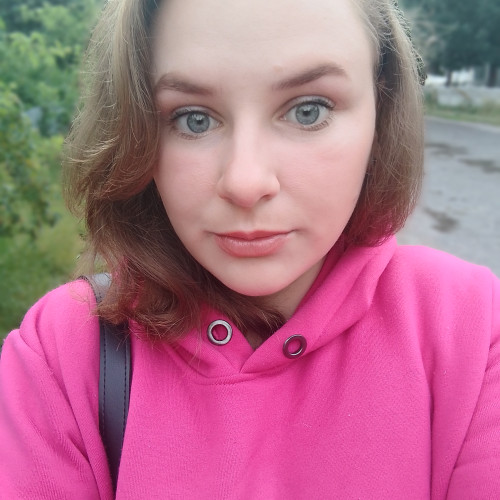myarkovska9  . profile photo