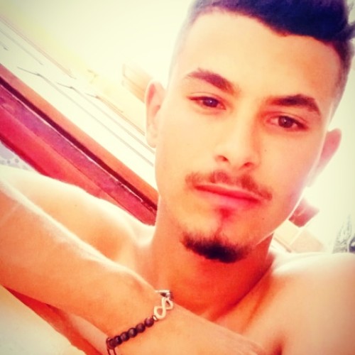 Yasin E.