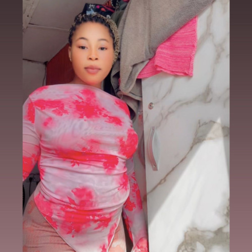 esther o. profile photo