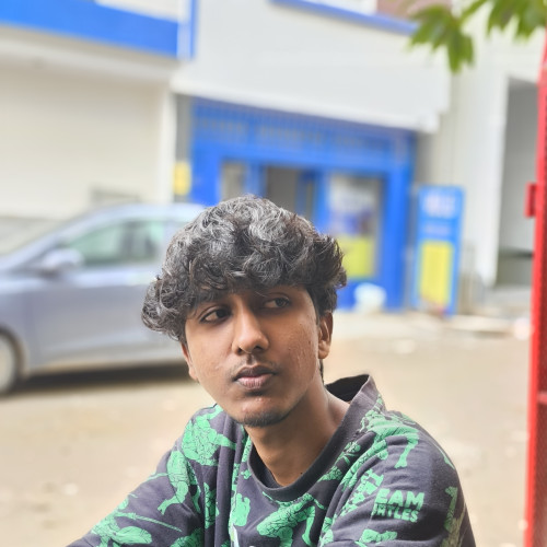 Taran  . profile photo