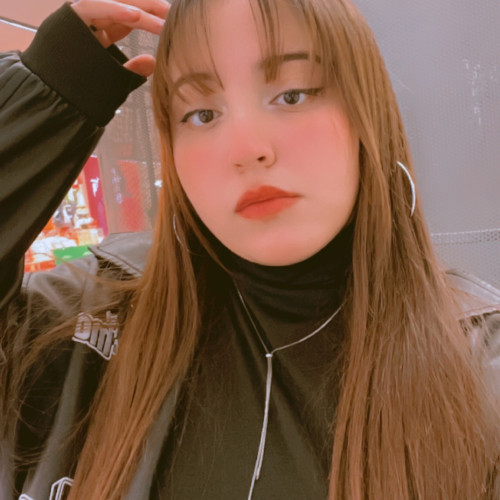 Kim M.