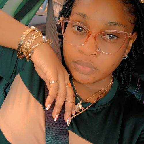 Shannique T.