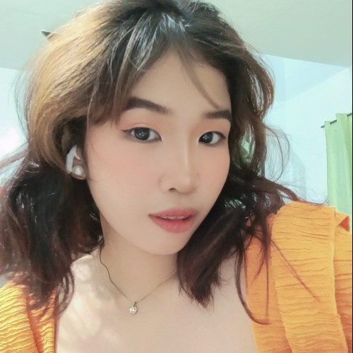 Nadine  R.