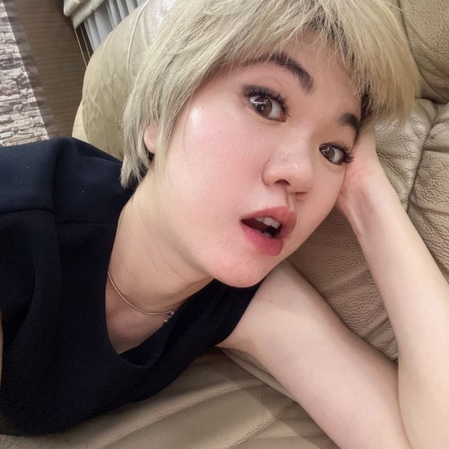 LEE J. profile photo
