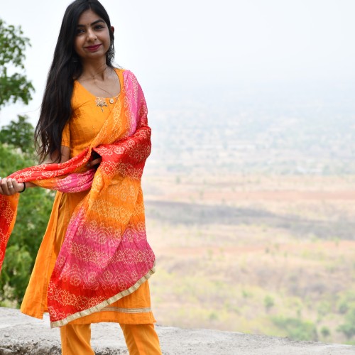 Shreya T.