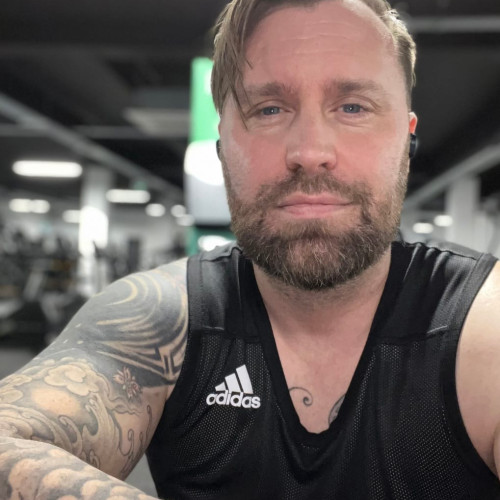 Lee  B. profile photo