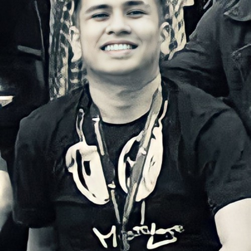 Aaron Heinzben V.