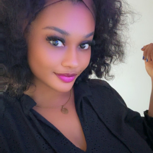Elyma Bee E. profile photo
