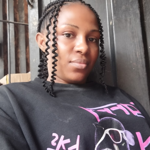 Alicho  i. profile photo