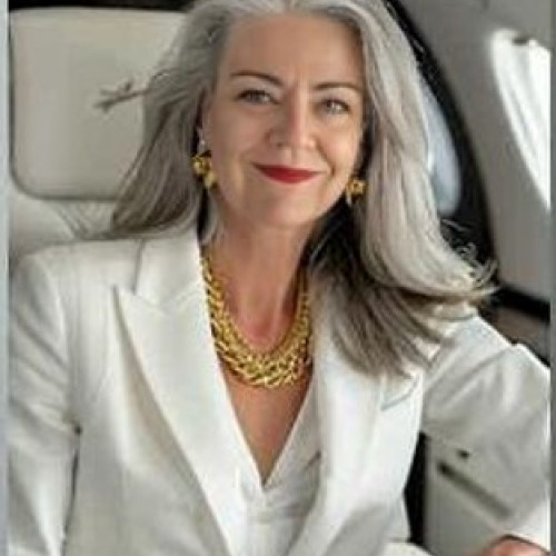 caroline m. profile photo
