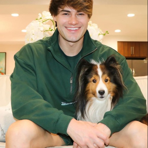 nick m. profile photo