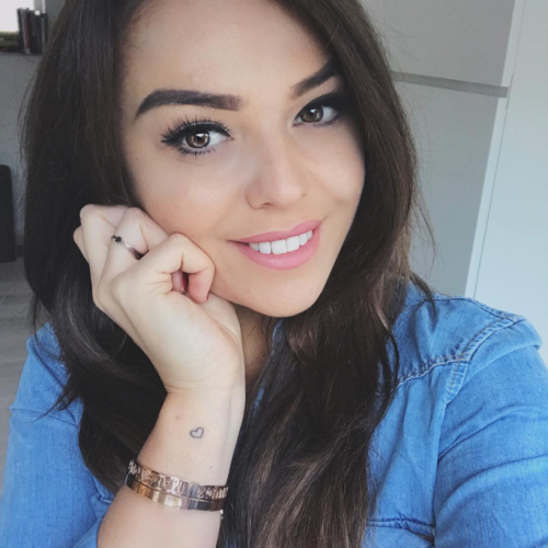 Suzanne V.
