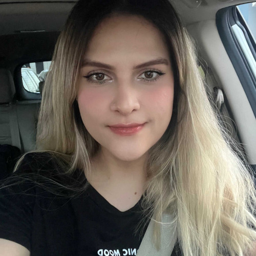 Iris C. profile photo